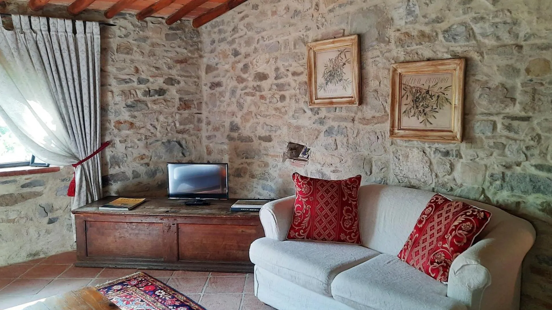 Farm stay Borgo Livernano Radda in Chianti