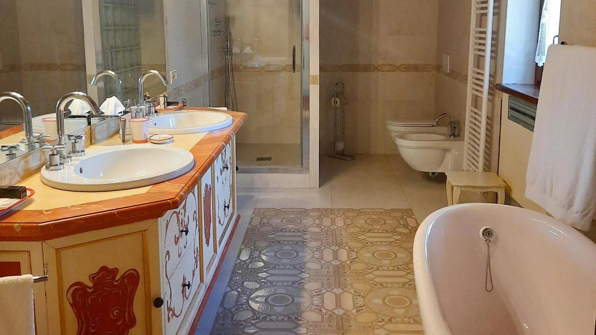 Borgo Livernano Radda In Chianti Alloggio per agriturismo